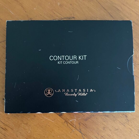 NWT! Anastasia Beverly Hills Contour Kit - Picture 3 of 8